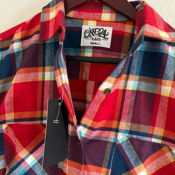 NWT Women's Red Flannel Size Small - Picture 4 of 5